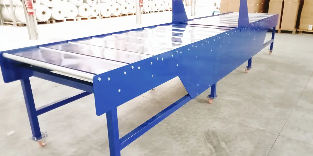 Table convoyeur à rouleaux sur mesure